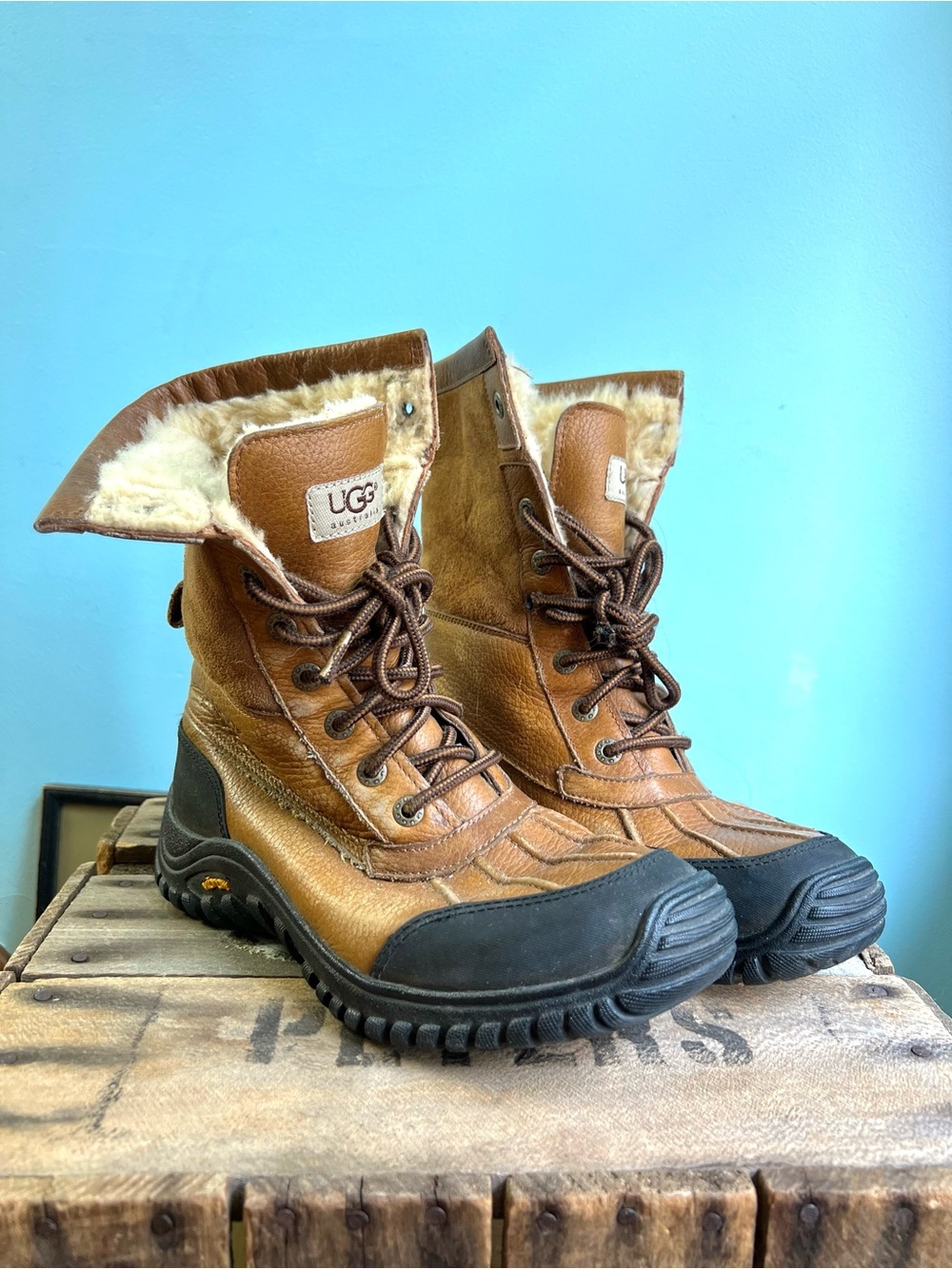 UGG Brown Leather Fleece-Lined Winter Boots